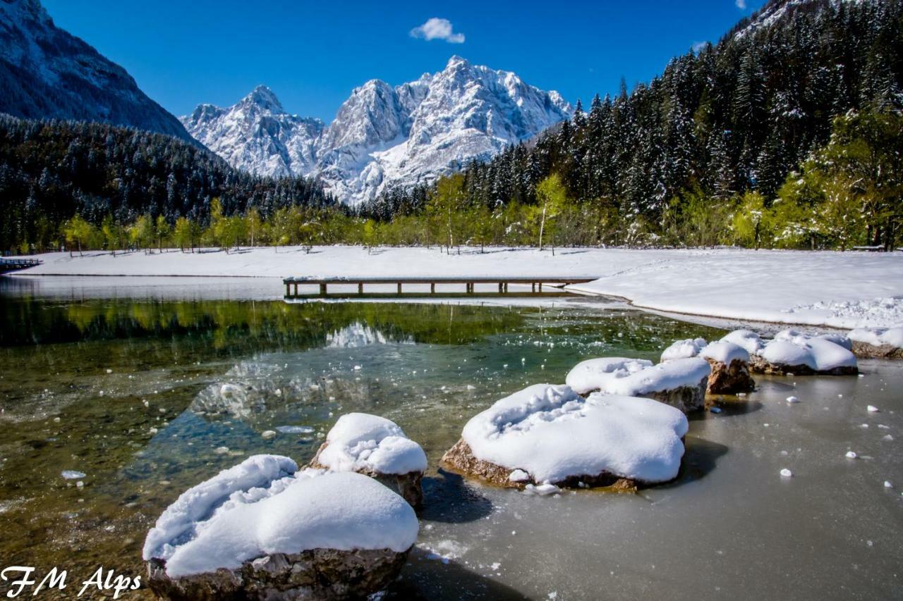 Klass 103 Kranjska Gora Esterno foto